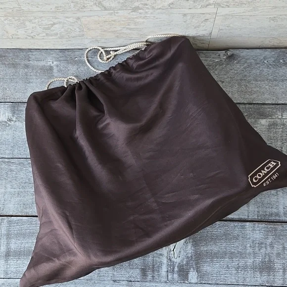 Coach Pennie Shoulder Handbag Leather With Brown Dust Cover Slip - Picture 16 of 17